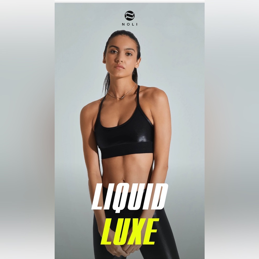 🏷️🏷️Noli Yoga Liquid black sports bra size small NWT!